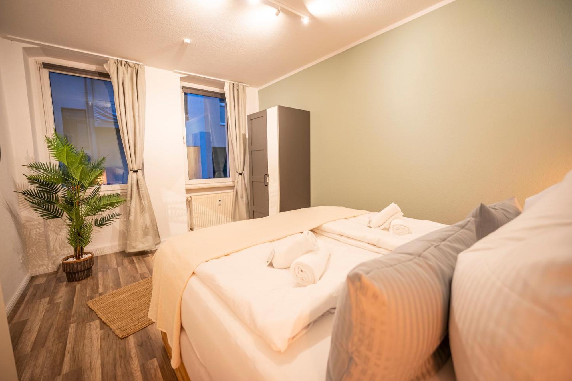 Rr - Spacious Apartments - Central - Parking Magdeburg Bagian luar foto