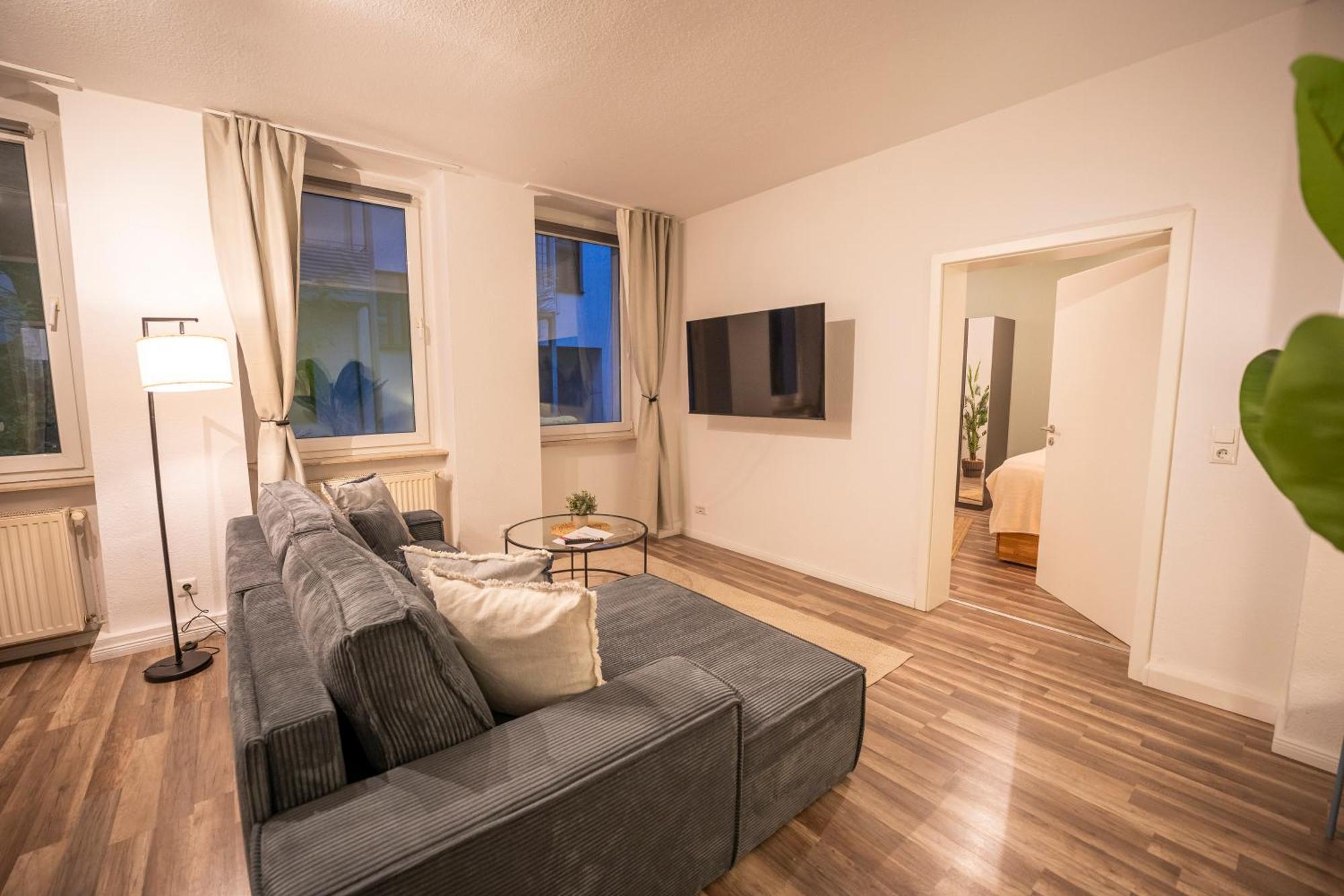Rr - Spacious Apartments - Central - Parking Magdeburg Bagian luar foto