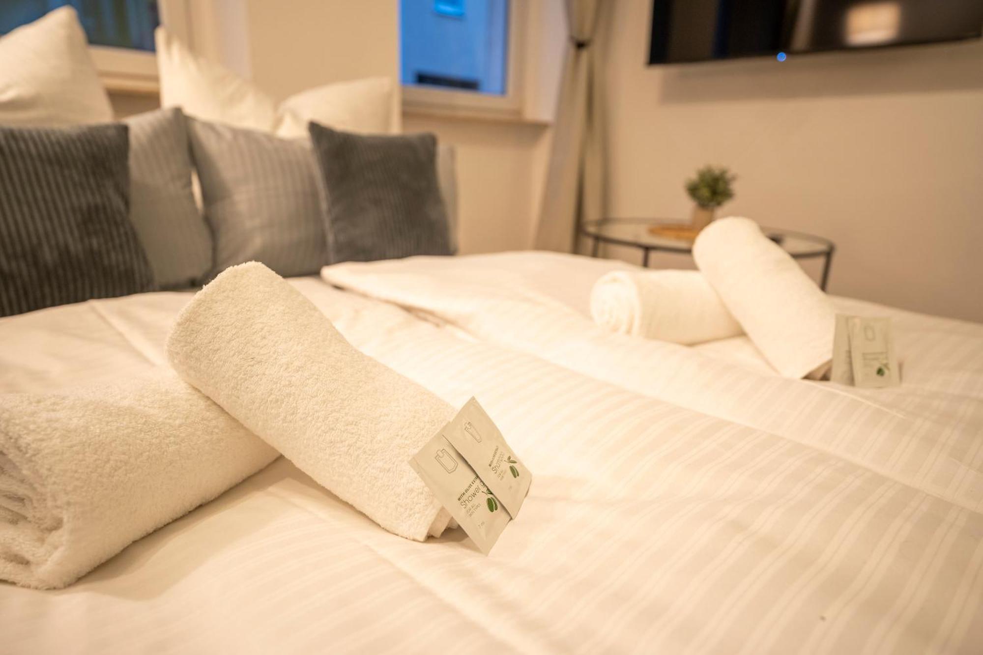 Rr - Spacious Apartments - Central - Parking Magdeburg Bagian luar foto